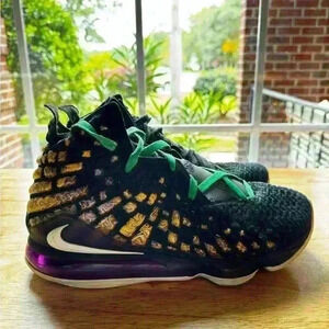 Nike Lebron 17 XVII Lakers Size 11‎ BQ3177-004 Black Yellow Amarillo Eggplant